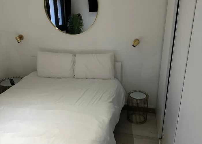 Cosy Avec Balcon Апартаменты